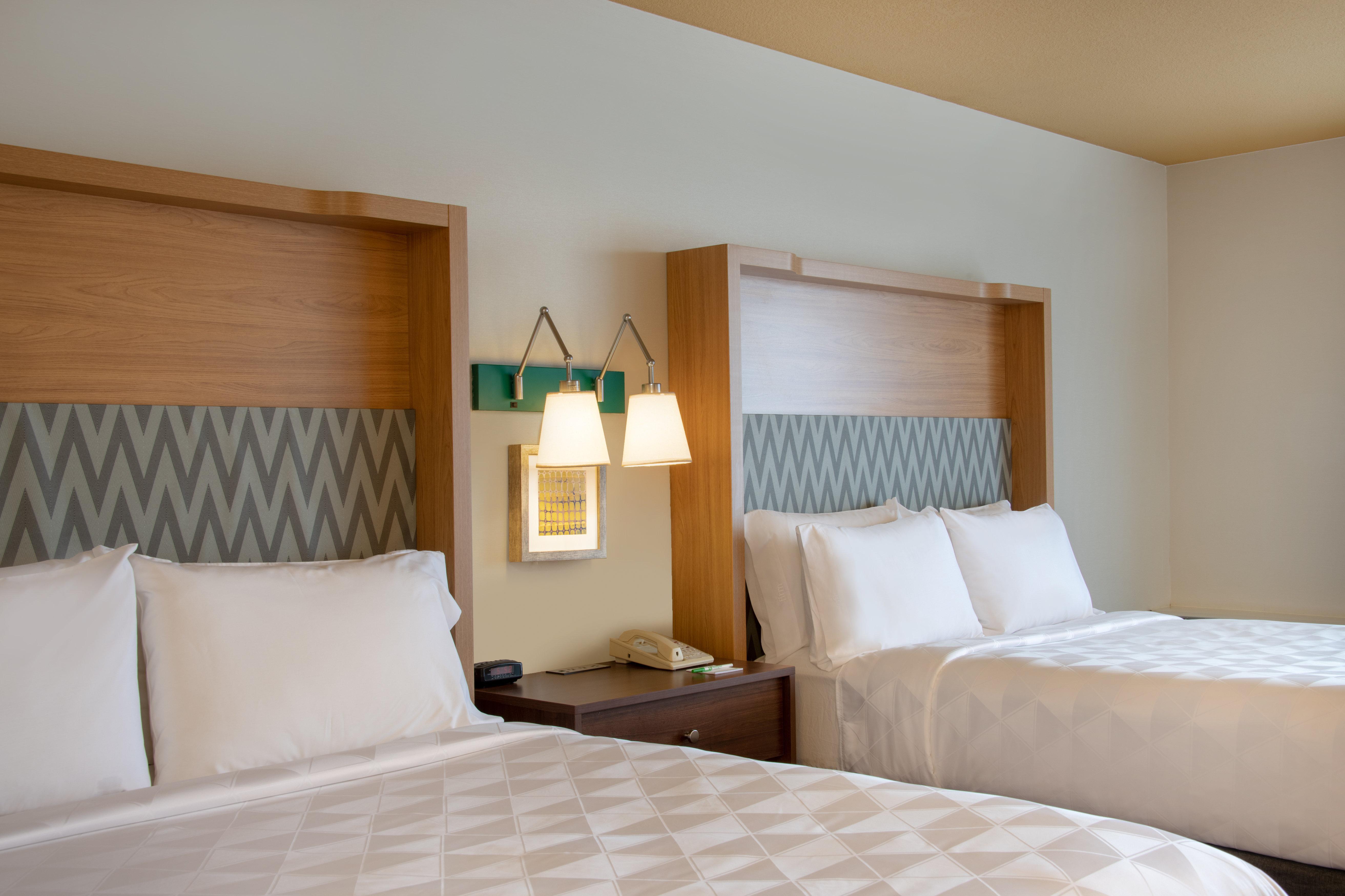 Holiday Inn Denver East By Ihg Ngoại thất bức ảnh