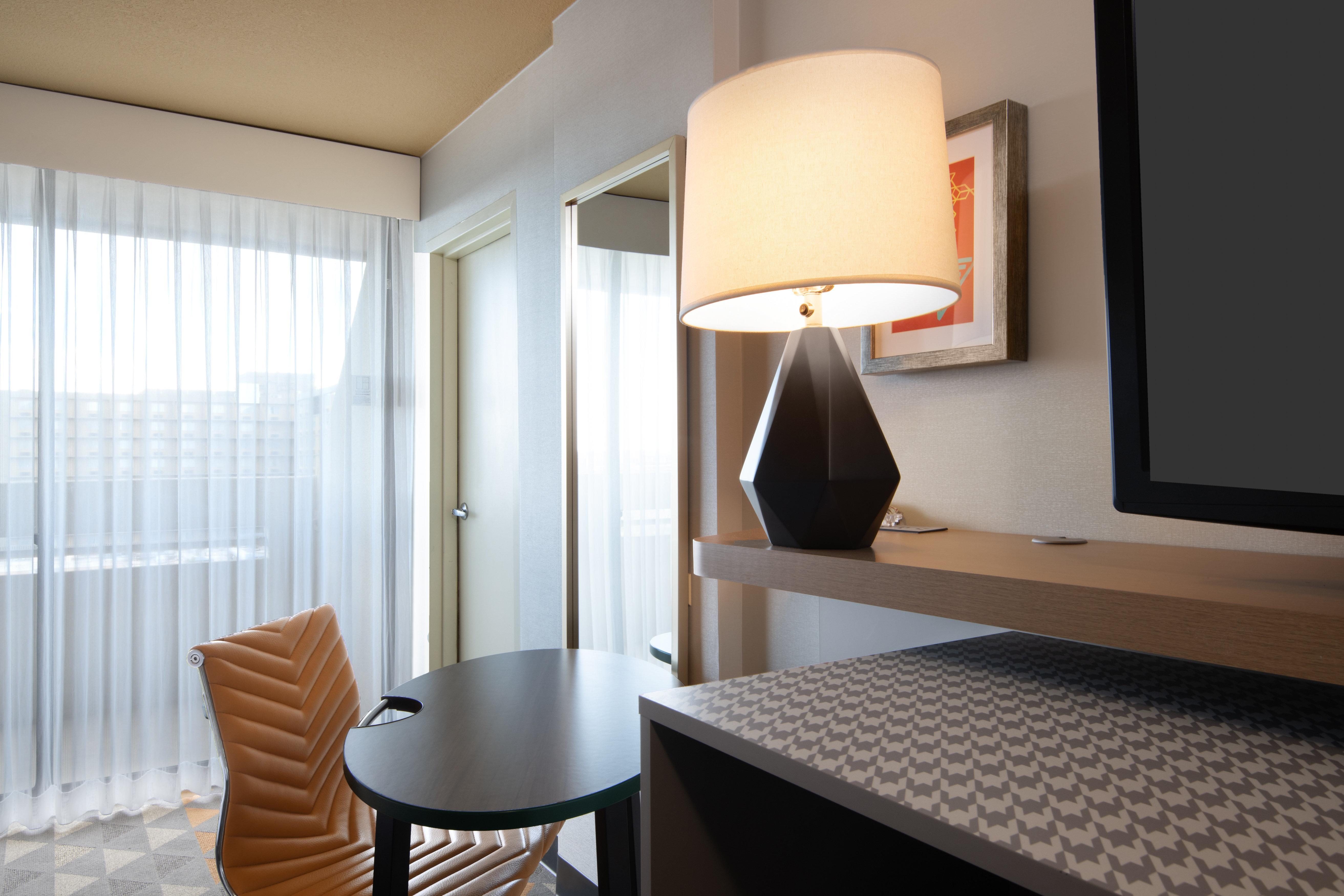Holiday Inn Denver East By Ihg Ngoại thất bức ảnh