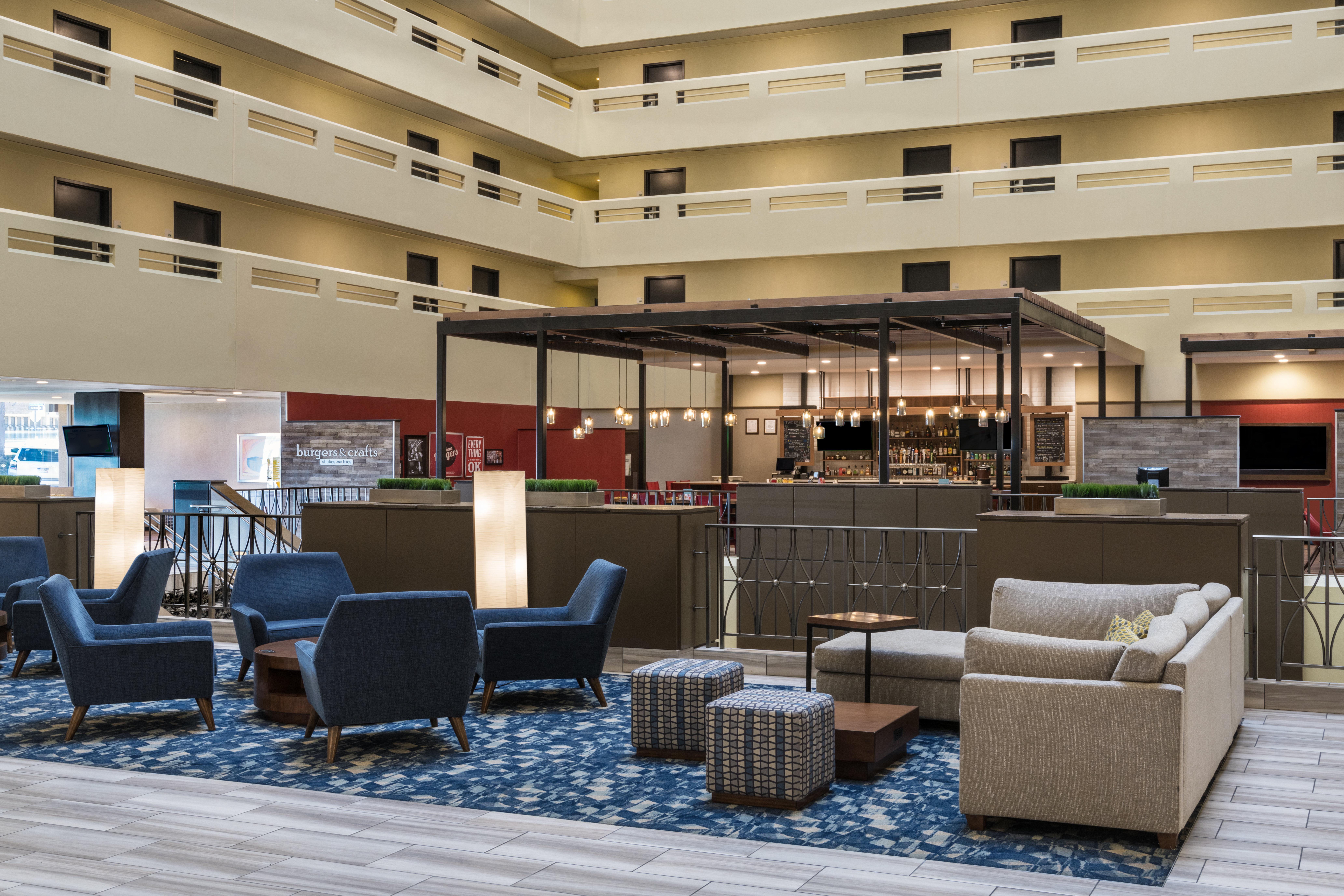 Holiday Inn Denver East By Ihg Ngoại thất bức ảnh