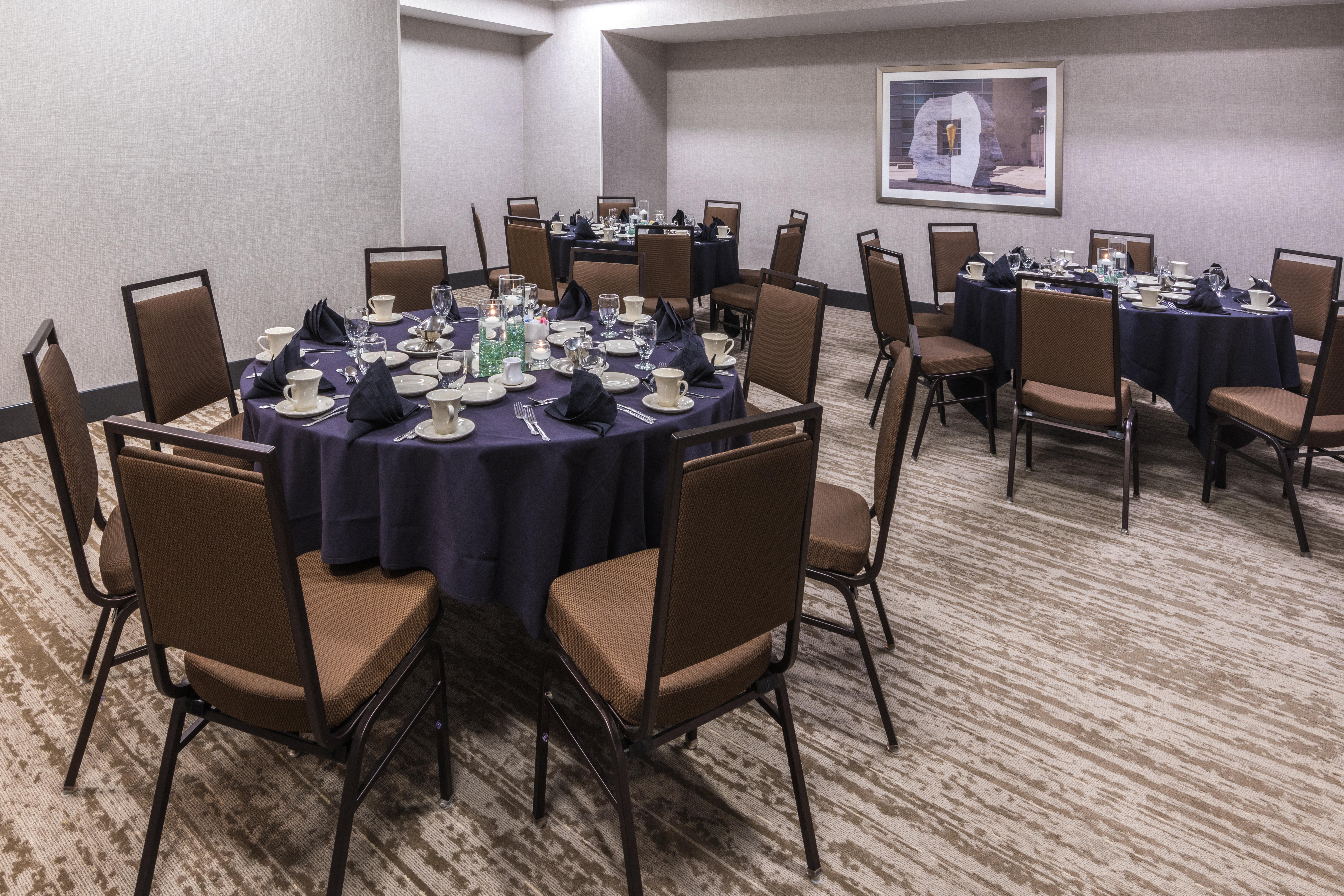 Holiday Inn Denver East By Ihg Ngoại thất bức ảnh