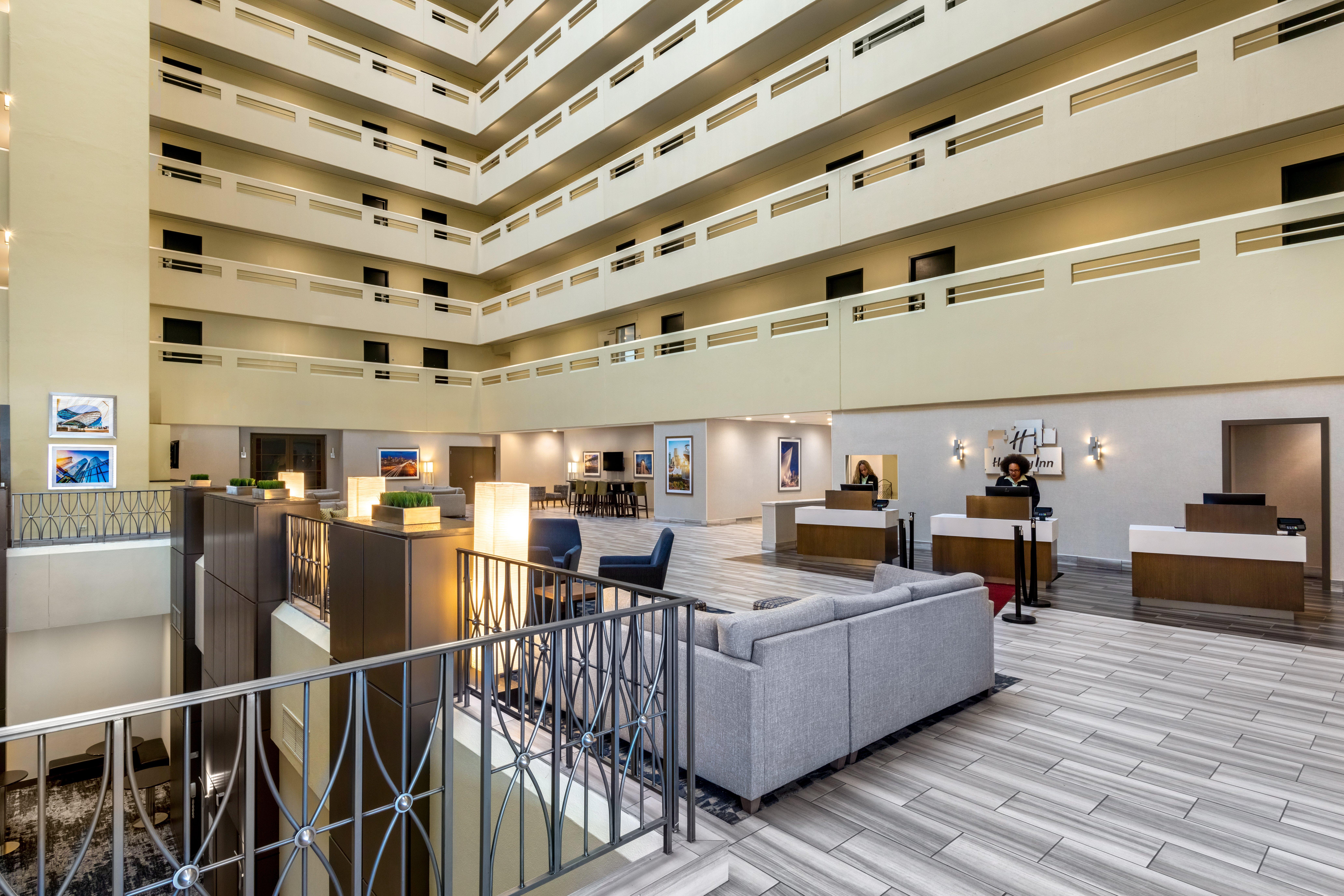 Holiday Inn Denver East By Ihg Ngoại thất bức ảnh