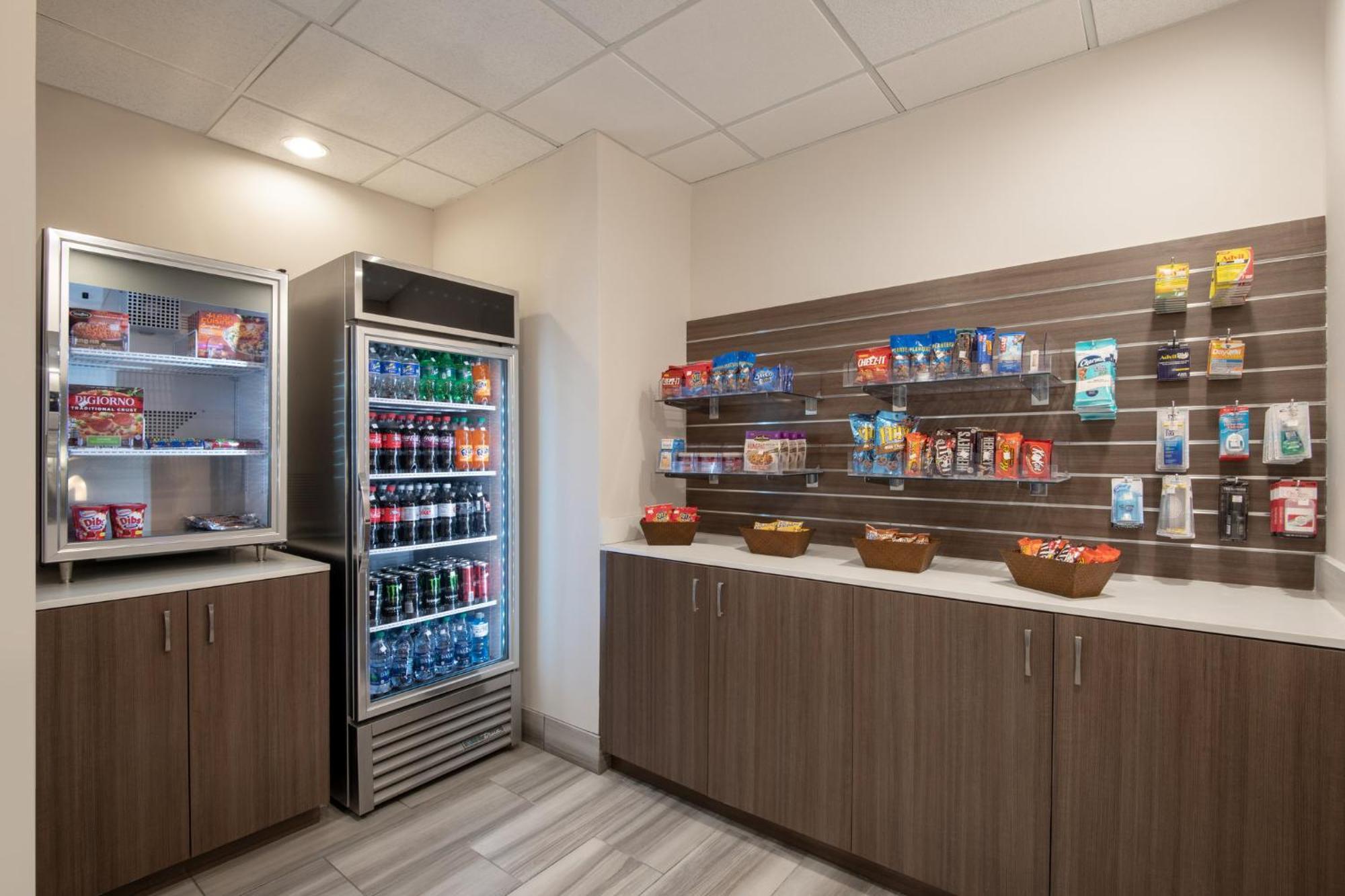 Holiday Inn Denver East By Ihg Ngoại thất bức ảnh